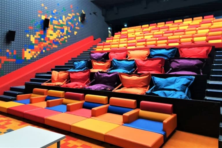 Mulitplexe Europacorp : le nouveau cinéma de la Joliette en vidéo