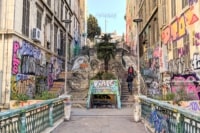 street-art-escalier-cours-julien