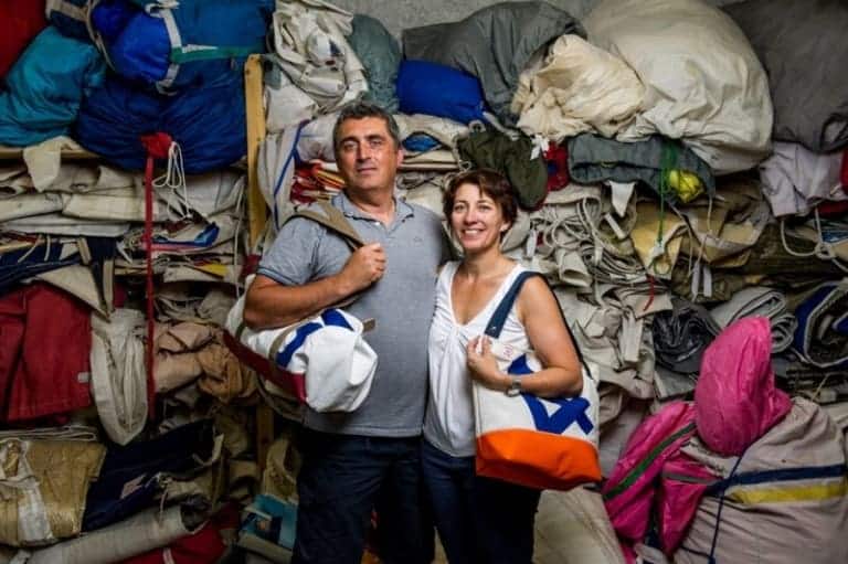Des Provençaux recyclent des voiles de bateaux pour en faire des sacs