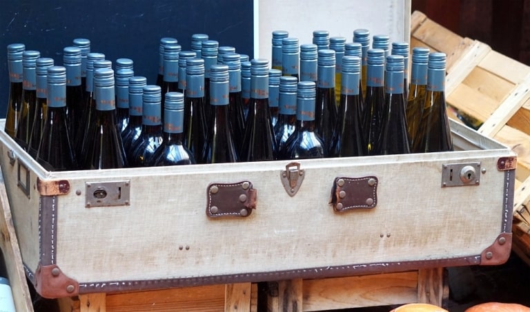 Petit à petit, la bouteille consignée fait son retour en Provence
