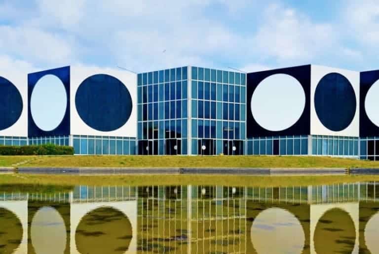 Dans les coulisses de la Fondation Vasarely à Aix-en-Provence