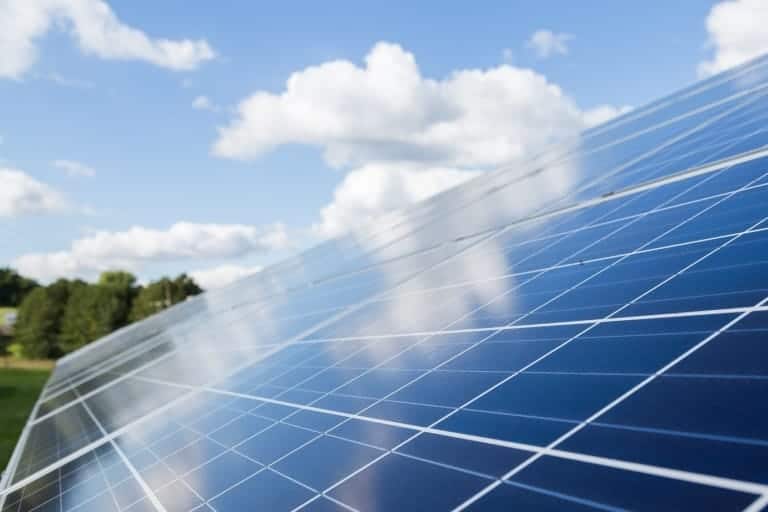 Deux fourgons propulsés à l&rsquo;électricité verte en test au MIN des Arnavaux