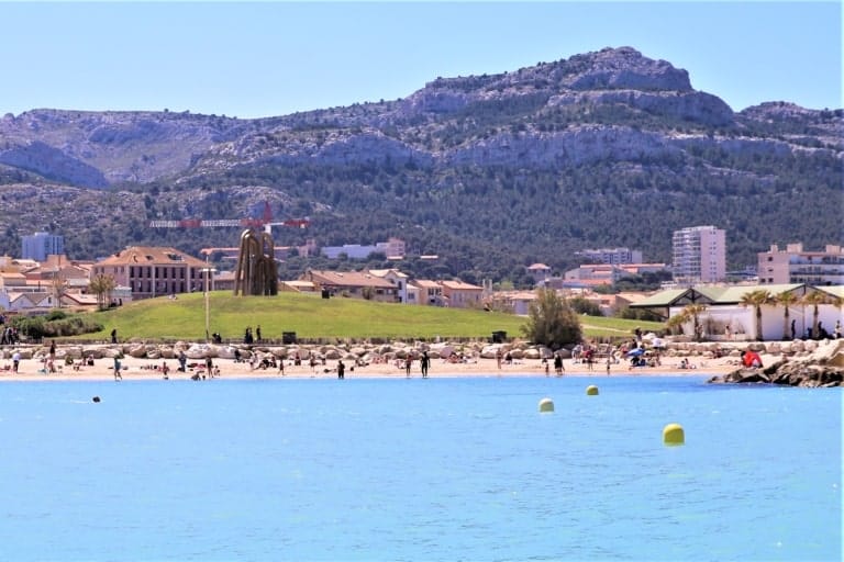 Cigarette et musique interdites sur les plages marseillaises
