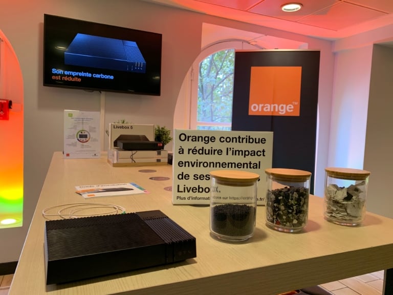 Orange lance la première box fabriquée à 100% en plastique recyclé