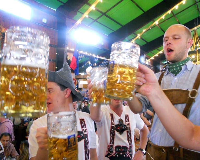 L’Oktoberfest, la fête de la bière s’invite à Marseille