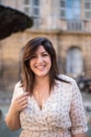 une fille en provence