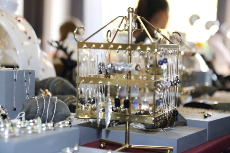 Le marché des créateurs Aix en Créa’ réinvestit l’Hôtel Birdy ce week-end