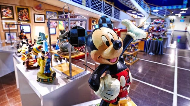 La boutique Disney va enchanter le village des marques de Miramas pour les fêtes