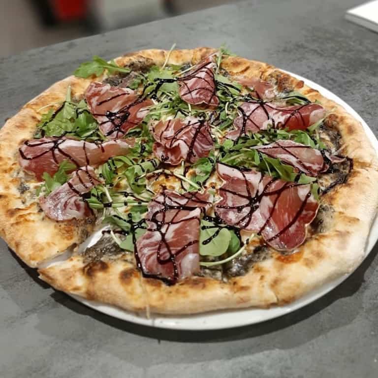 Label Pizza, la nouvelle pizzeria de Gémenos abrite un vice-champion du monde