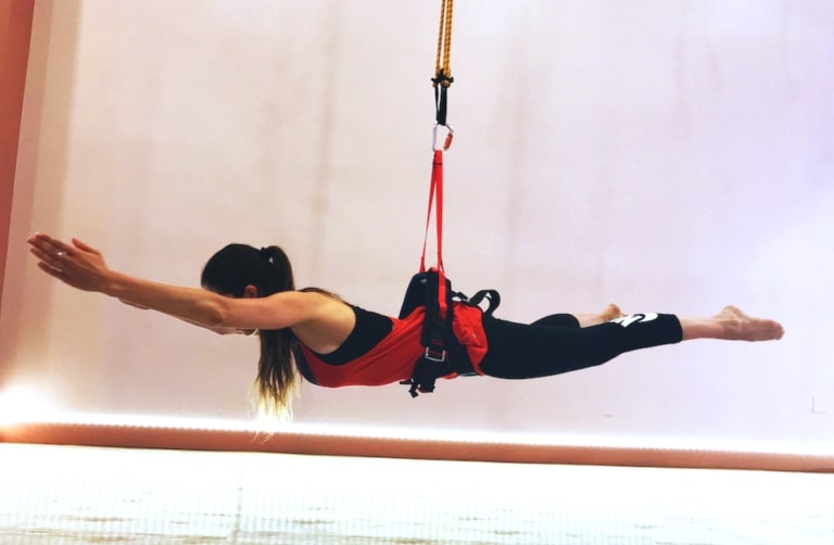 Vidéo – Unique en France : découvrez le bungee, la nouvelle discipline qui réinvente le fitness