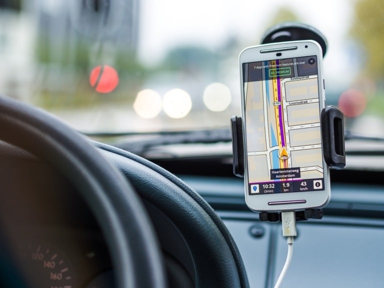 A Marseille, Uber propose de choisir des véhicules hybrides et 100% électriques