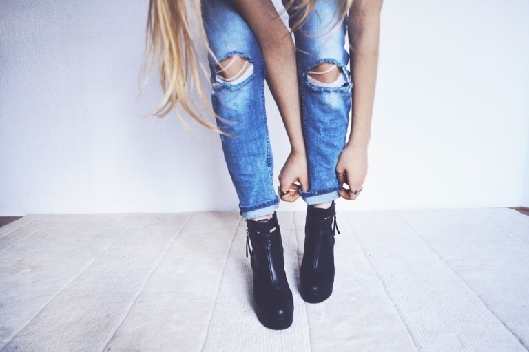 L&rsquo;asso marseillaise 13 A&rsquo;tipik recycle vos vieux jeans pour en faire des accessoires uniques