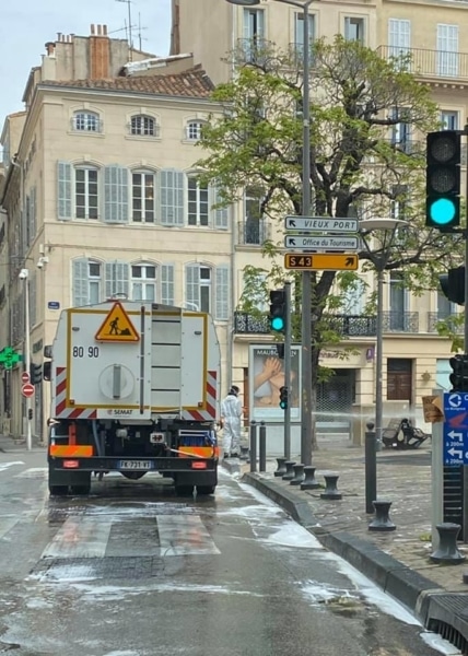 desinfection-rue-marseille-centre-ville-estrangin