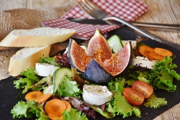 fromage-salade-tomates