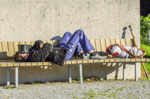 , Marseille – Réouverture de toilettes publiques et accès à l’eau potable pour les sans-abri, Made in Marseille