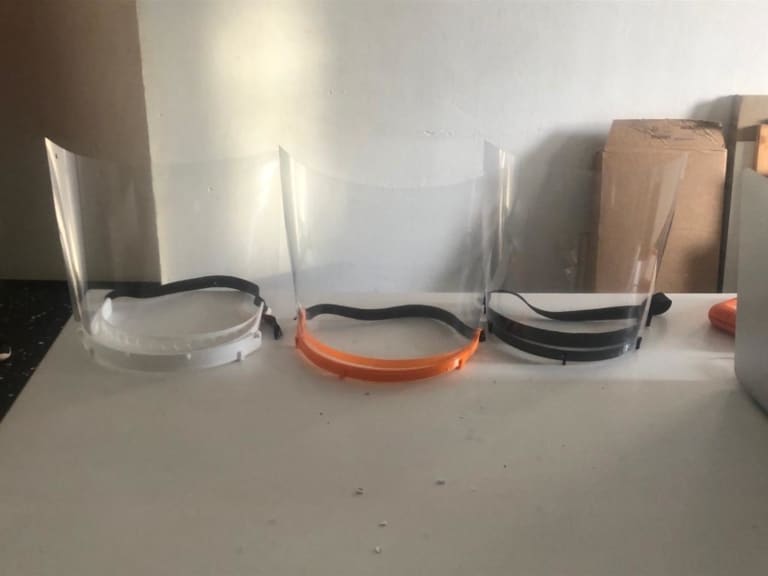 Les makers mobilisés pour fabriquer des visières de protection avec des imprimantes 3D