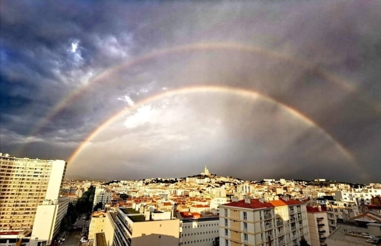Orage à Marseille : vos plus belles photos de l&rsquo;arc-en-ciel