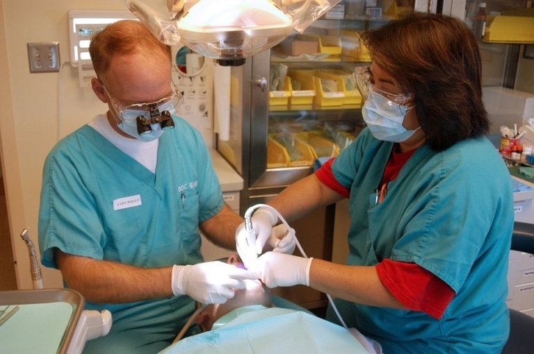 La Région distribue 1,1 million de masques aux soignants, artisans, transports…