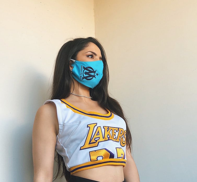 Une créatrice Marseillaise crée des masques avec des maillots de l&rsquo;OM