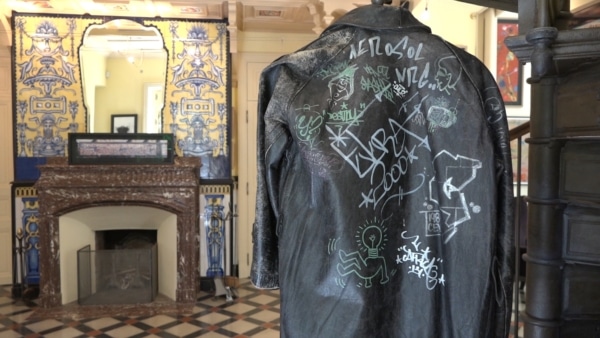 Château-Forbin-Marseille-Expo-Graffiti