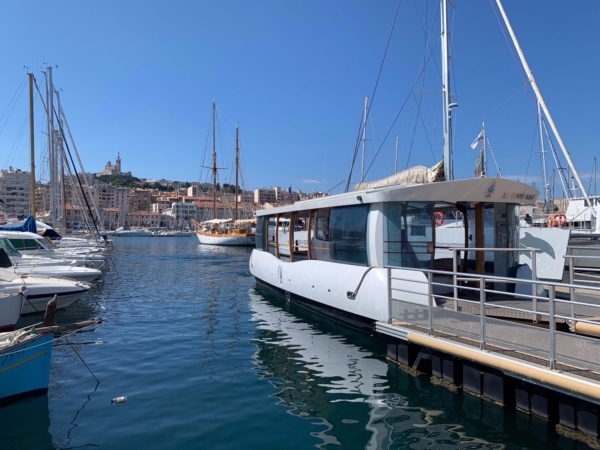 ferry-boat-port-marseille