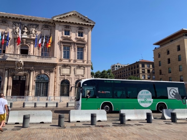 hotel-de-ville-mairie-bus-electriques-marseille