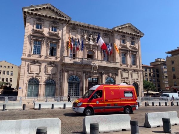hotel-de-ville-pompiers-mairie-marseille