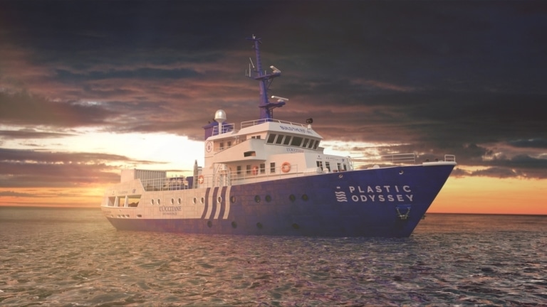 Plastic Odyssey, le bateau qui nettoie les océans partira de Marseille en 2021