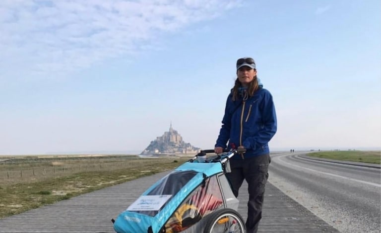 Elle arrive à Marseille après 6000 kms de marche pour sensibiliser sur la fibromyalgie