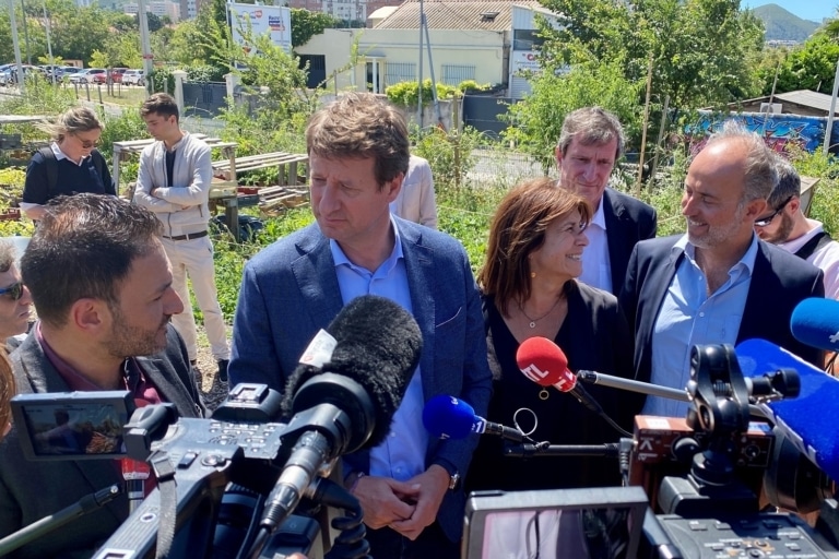 Le leader des Verts, Yannick Jadot (EELV) en visite pour soutenir le Printemps Marseillais