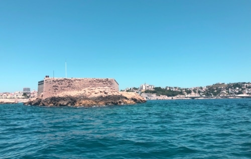 , C2 Beach sur l&rsquo;&icirc;le Degaby, la plage priv&eacute;e et intimiste au large de Marseille, Made in Marseille