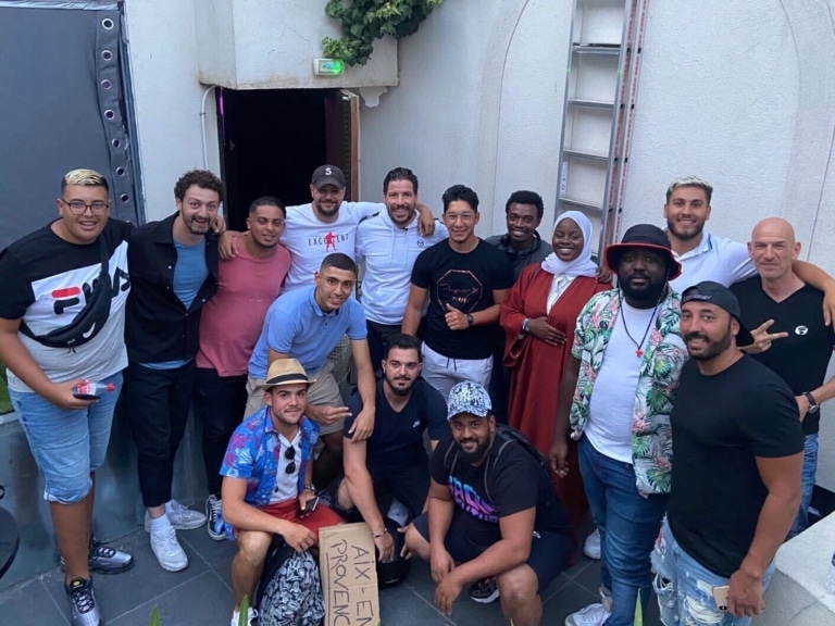 Redouane Bougheraba et Ahmed Sparrow initient les jeunes Marseillais au stand-up