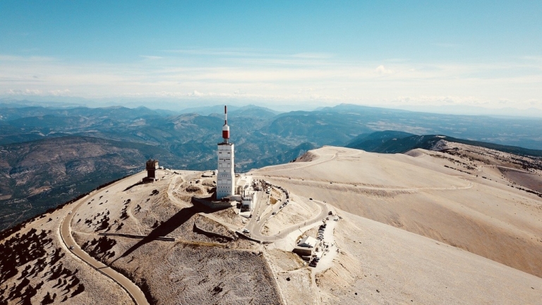 Le Parc naturel régional du Mont Ventoux est officiellement créé