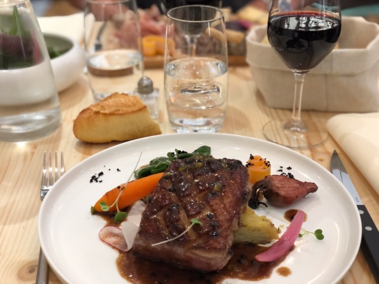 Quilles et Papilles, le nouveau repaire des gastronomes à Saint-Barnabé