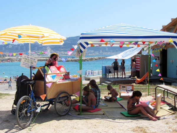 Bibliocyclette-fotokino-plages-du-Prado