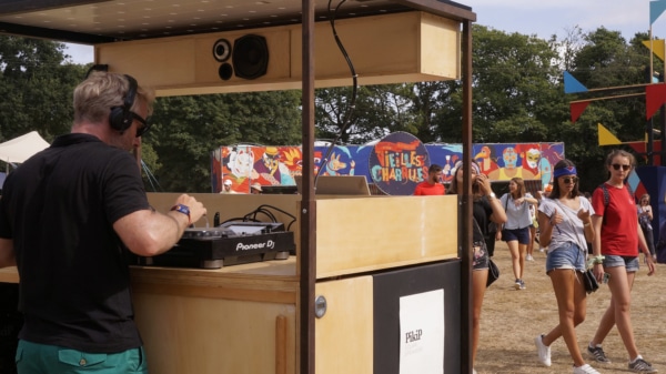 PikiP-Vielles-Charrues-booth-dj-energie-solaire