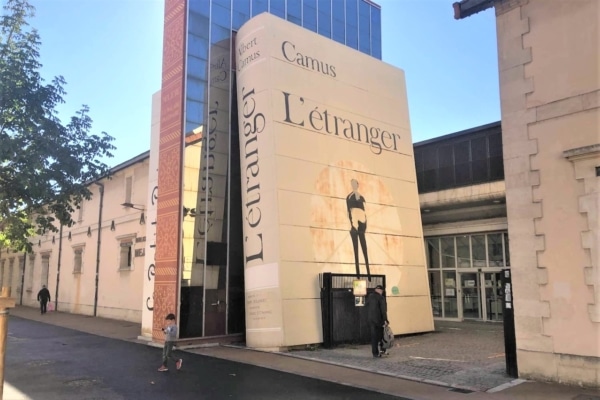 bibliothèque-mejanes-aixenprovence-entrée-ok