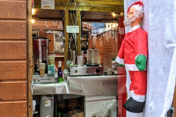 , Reportage photos : Le march&eacute; de No&euml;l ouvre samedi sur le Vieux-Port de Marseille, Made in Marseille