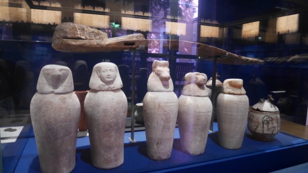 canope-funeraire-expo-granet