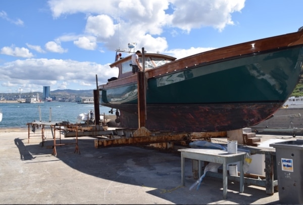 chantier-naval-anse-pharo-village-entreprise-nautique