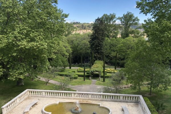 chateau-forbin-jardin-fontaine