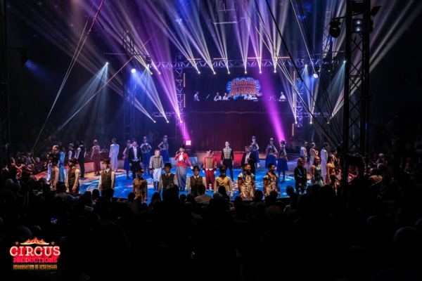 cirque-humain-spectacle