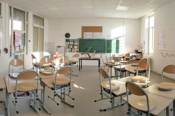 classe-ecole-estaque-plage-min