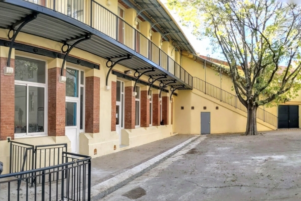 cour-ecole-estaque-plage-1-min