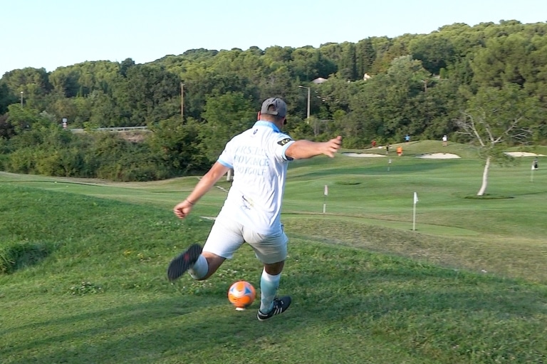 Sport insolite : connaissez-vous le FootGolf ?