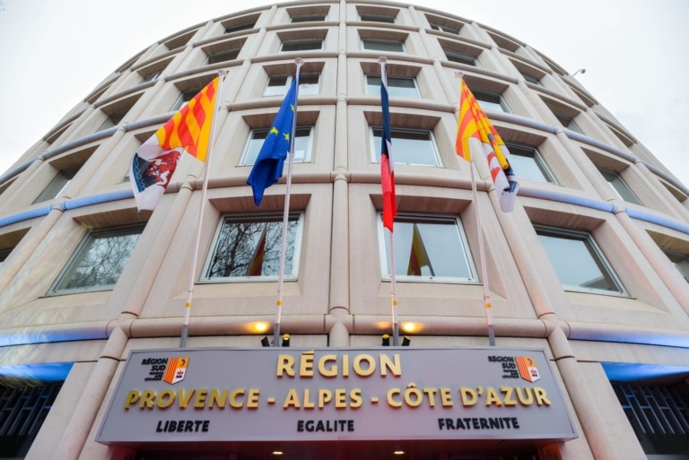 Régionales : les désaccords à droite, une ouverture pour le RN et l’union de la gauche ?