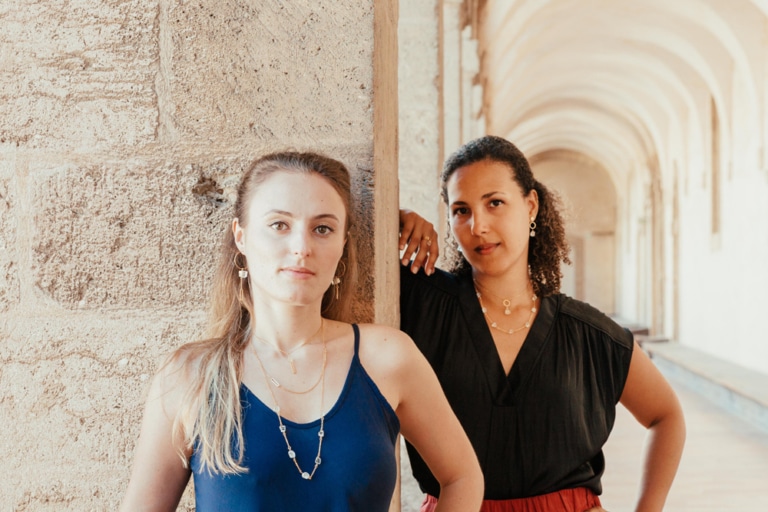 Lazarus, la nouvelle marque de bijoux artisanaux en verre recyclé, fabriqués à Marseille