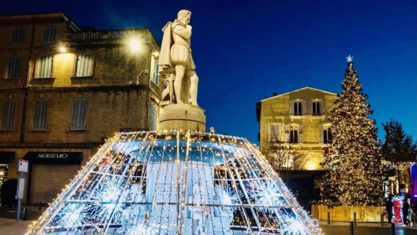 noel-fontaine-salon-provence-illumination