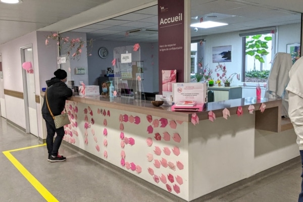 origami-cigale-coeur-octobre-rose-hopital-nord-cancer