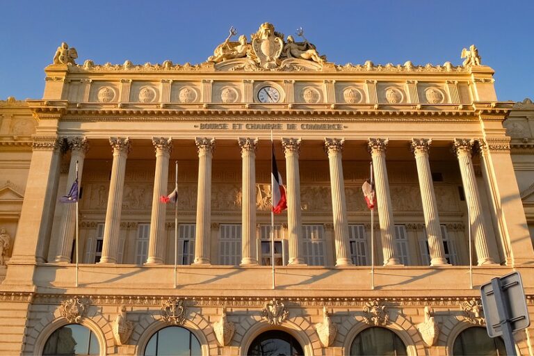Vidéo – Sur la Canebière, le Palais de la Bourse célèbre ses 160 ans